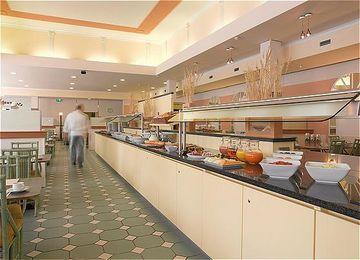 Holiday Inn Munich-Schwabing Exterior foto